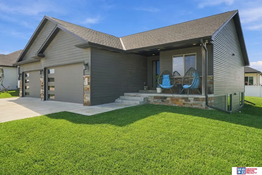 1045 N 107th Street, Lincoln, NE 68527 - #2