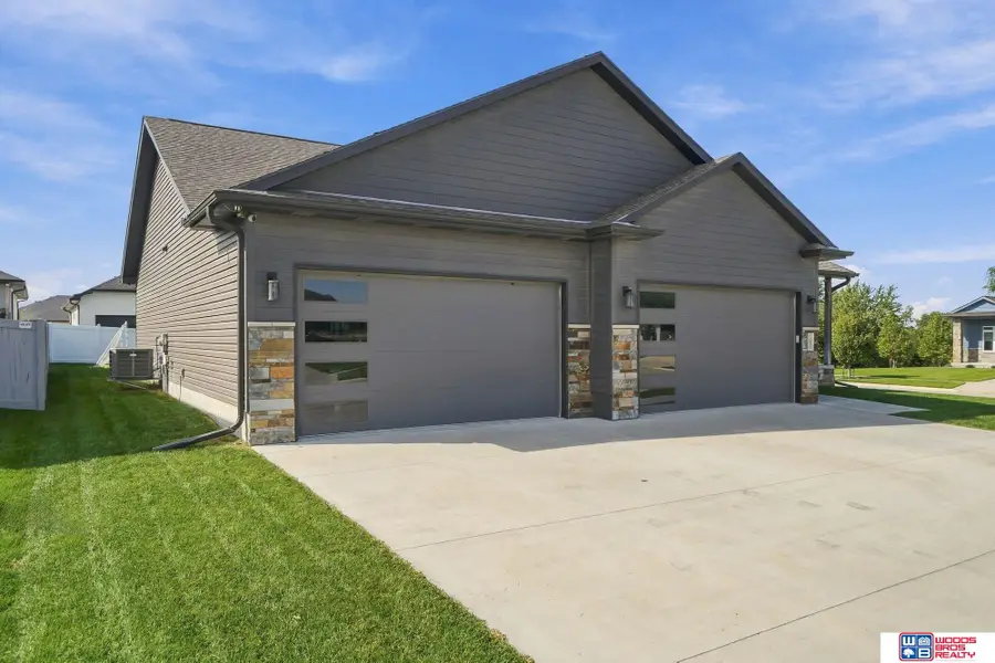 1045 N 107th Street, Lincoln, NE 68527 - #3