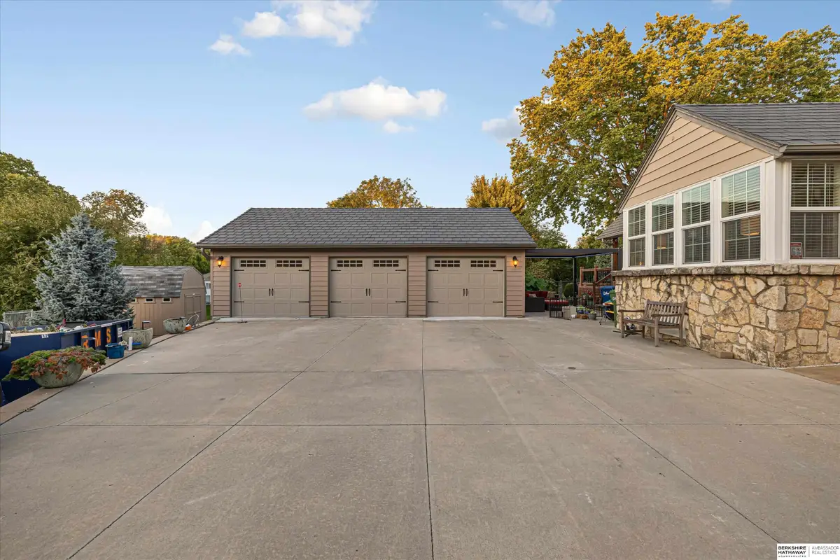 209 N Bellevue Boulevard, Bellevue, NE 68005 - #1