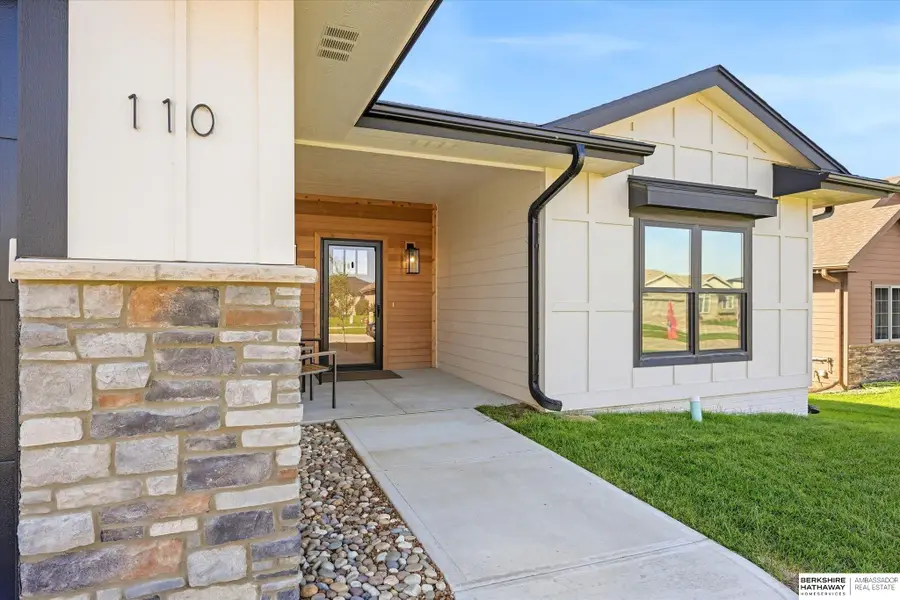 110 Firethorn Drive, Treynor, IA 51575 - #3