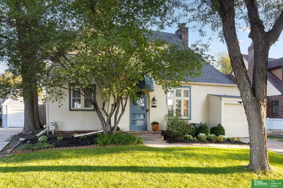 4432 Pine Street, Omaha, NE 68105 - #2
