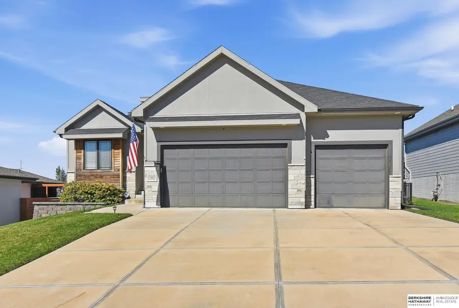 12922 Reynolds Street, Omaha, NE 68142 - #2