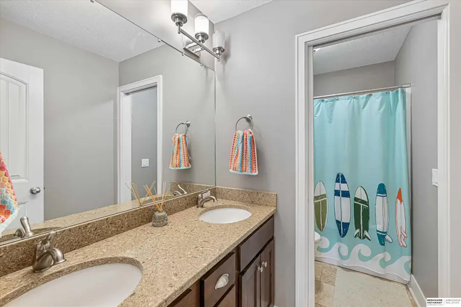 3229 N 162nd Avenue Circle, Omaha, NE 68116 - #3