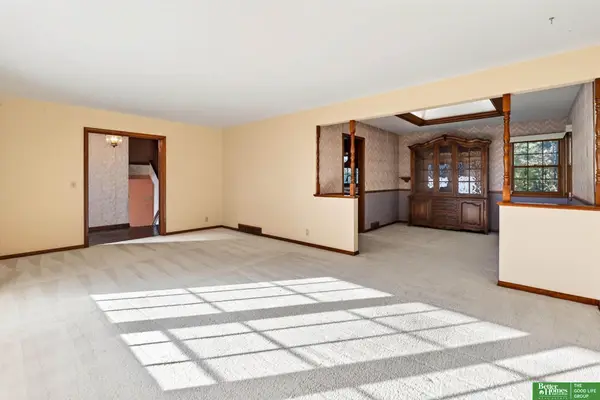 2026 S 127th Circle, Omaha, NE 68144