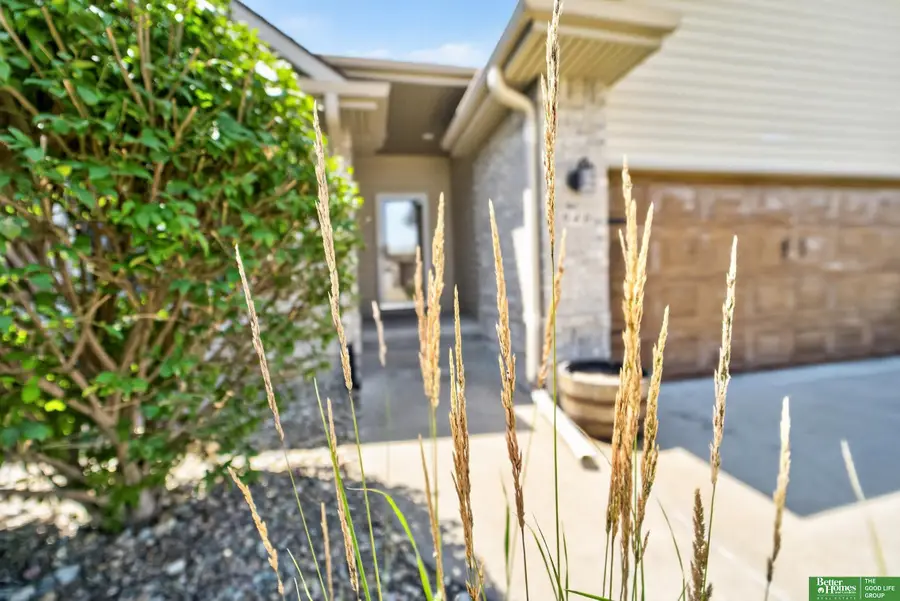 940 Key Circle, Carter Lake, IA 51510 - #3