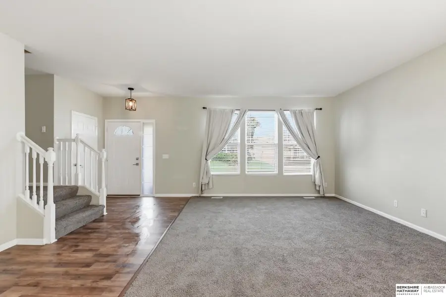 18905 B Street, Omaha, NE 68130 - #3