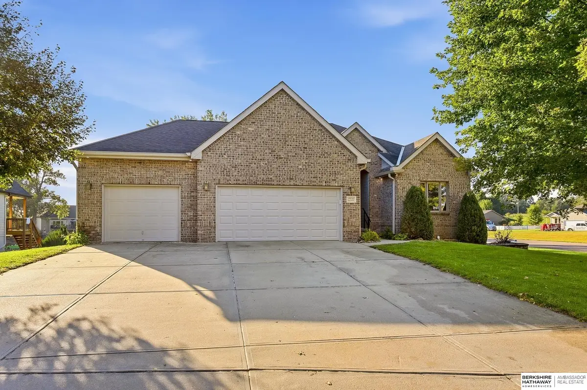 19515 Lakeside Circle, Plattsmouth, NE 68048 - #1