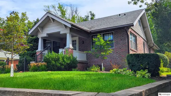 2424 S 33rd Street, Lincoln, NE 68506
