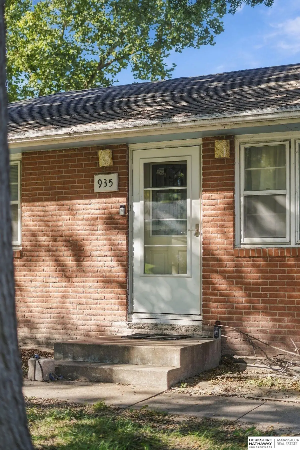 935 Hollywood Avenue, Lincoln, NE 68504 - #1