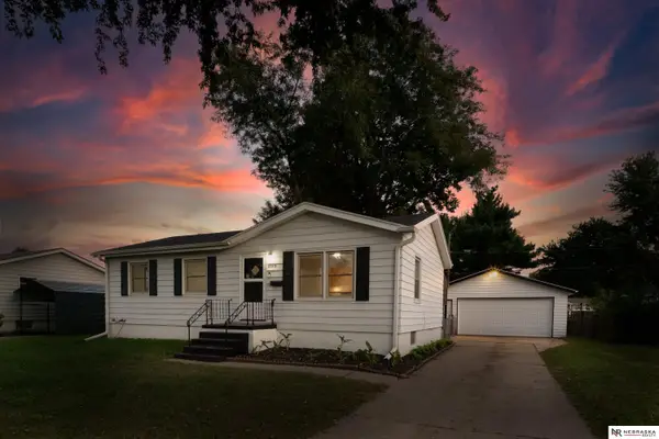 8609 B Street, Omaha, NE 68124