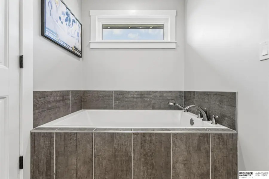 7402 N 281st Avenue, Valley, NE 68064 - #2