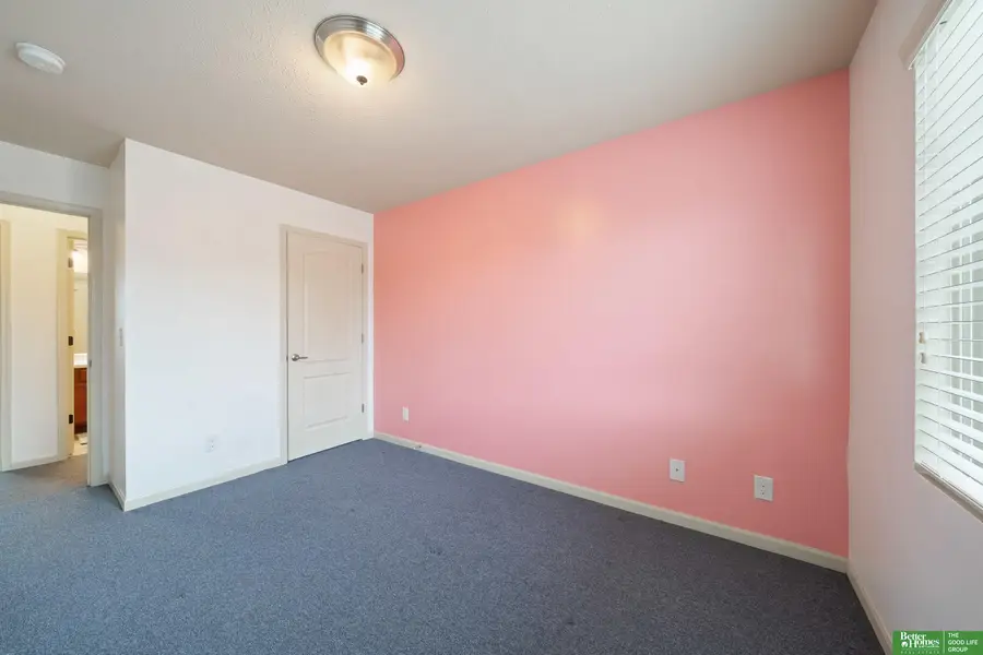 9152 Hanover Street, Omaha, NE 68122 - #2