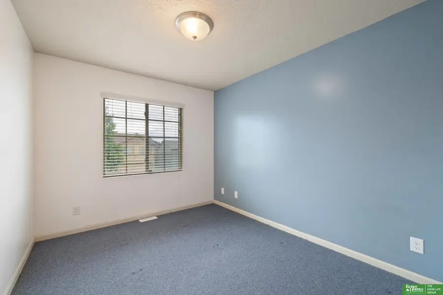 9152 Hanover Street, Omaha, NE 68122 - #3
