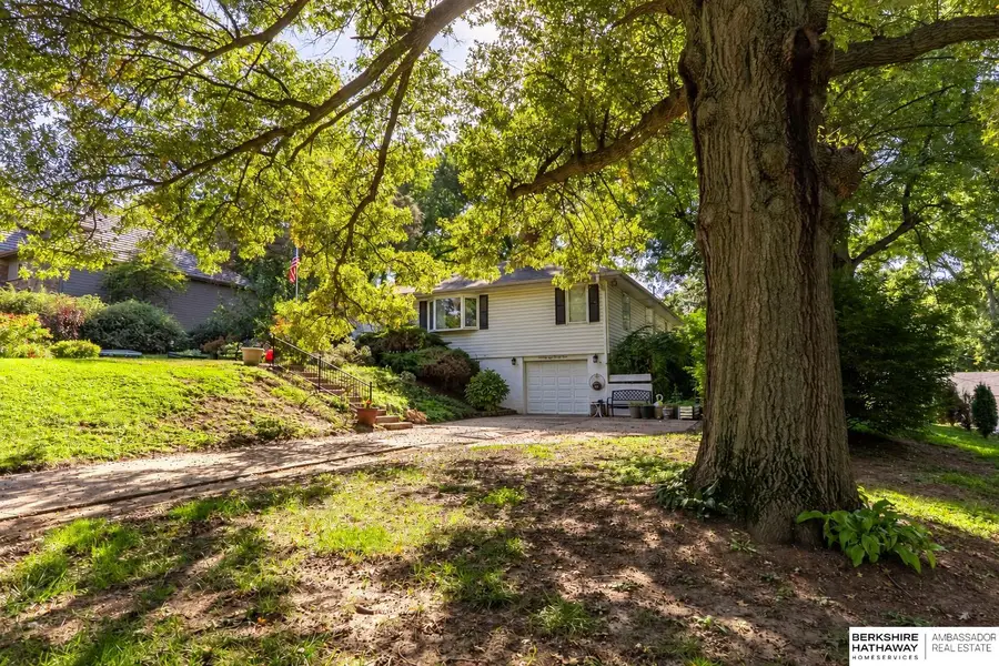 7833 Jackson Street, Omaha, NE 68114 - #3