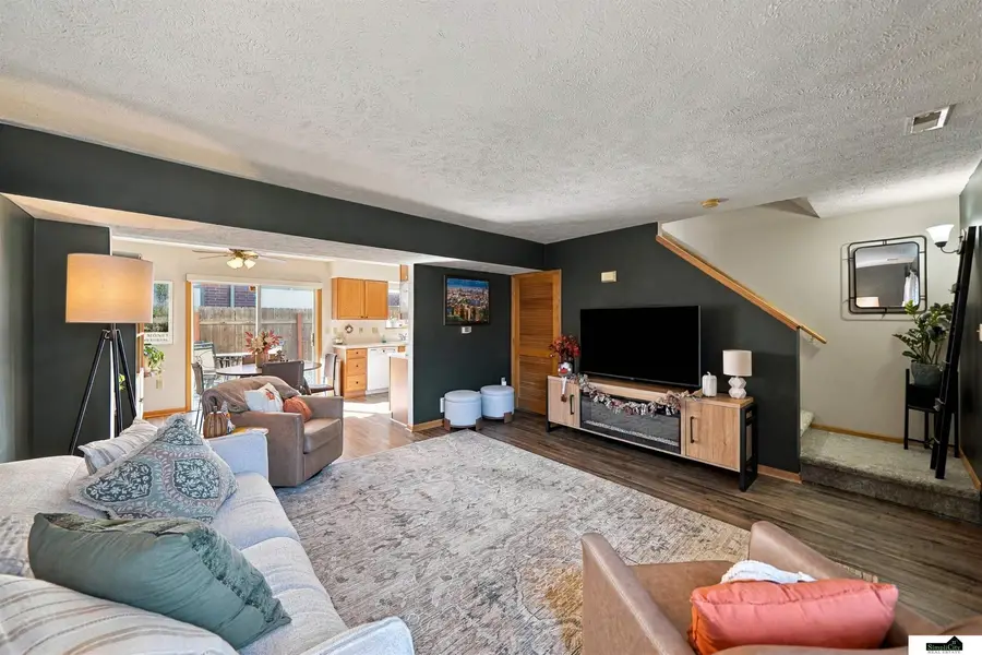 406 W Todd Circle, Lincoln, NE 68528 - #3
