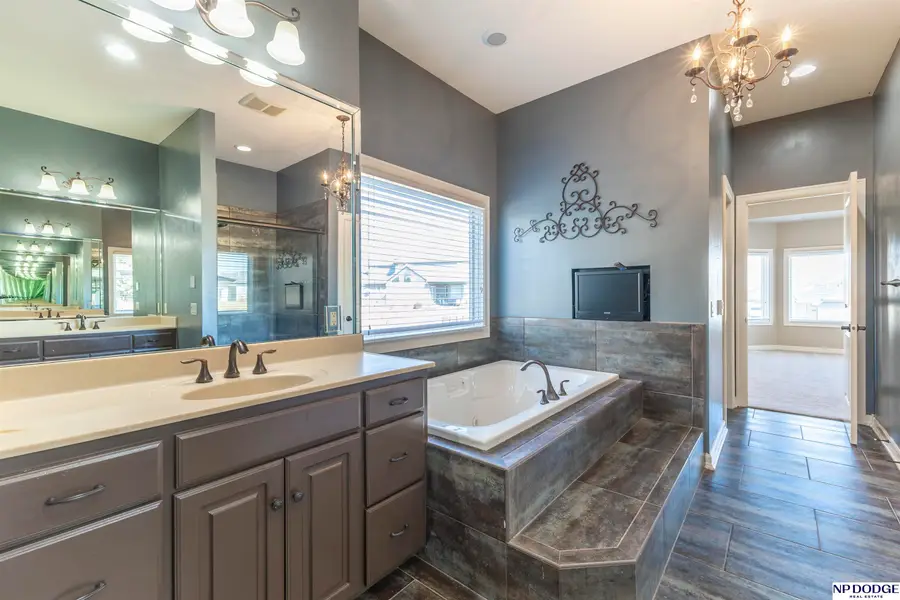 7413 N 116th Avenue Circle, Omaha, NE 68142 - #3