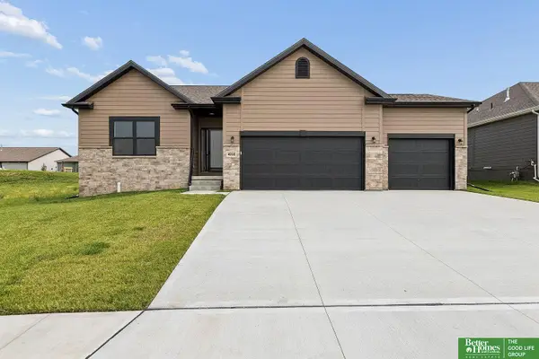 4910 Pinehill Road, Bellevue, NE 68133
