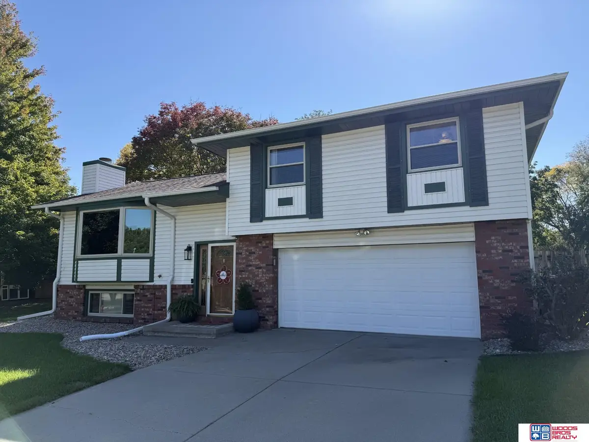 5221 English Drive, Lincoln, NE 68516 - #1