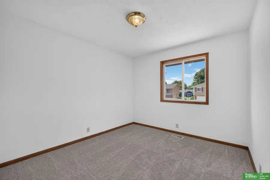 5505 N 129th Street, Omaha, NE 68164 - #3