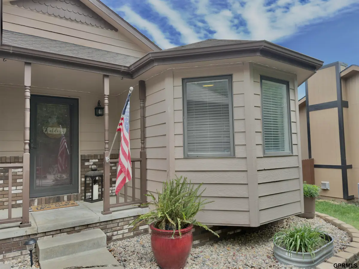 4910 Bunker Hill Road, Lincoln, NE 68521 - #1