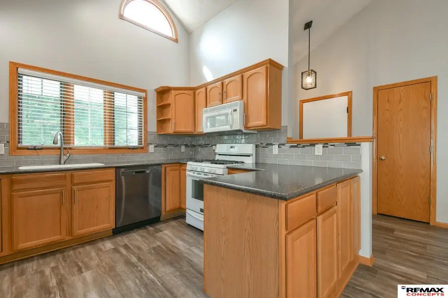 1636 Blackhawk Drive, Lincoln, NE 68521 - #3