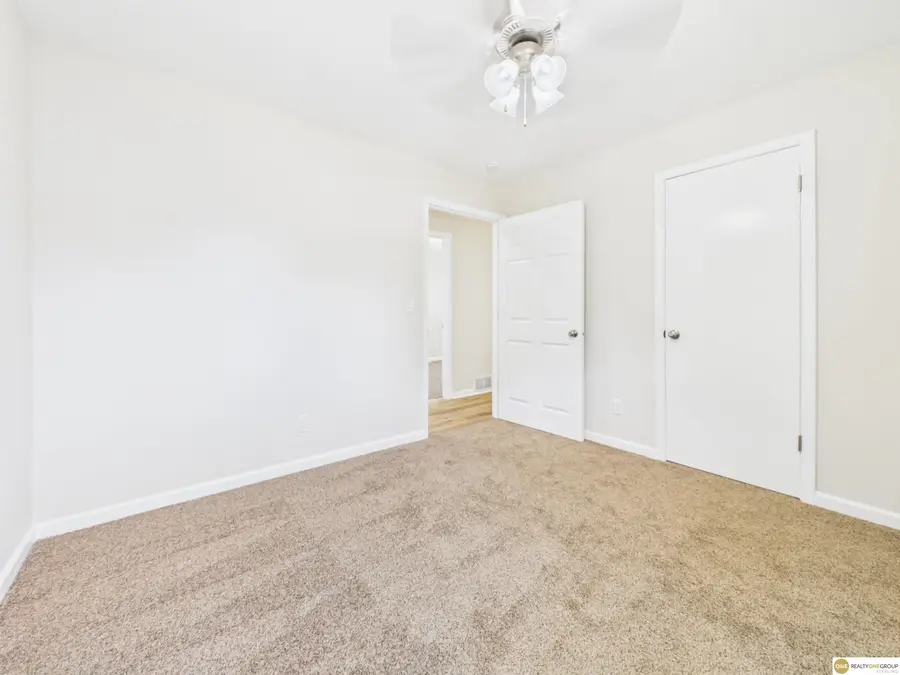 6626 Parkview Lane, Omaha, NE 68104 - #2
