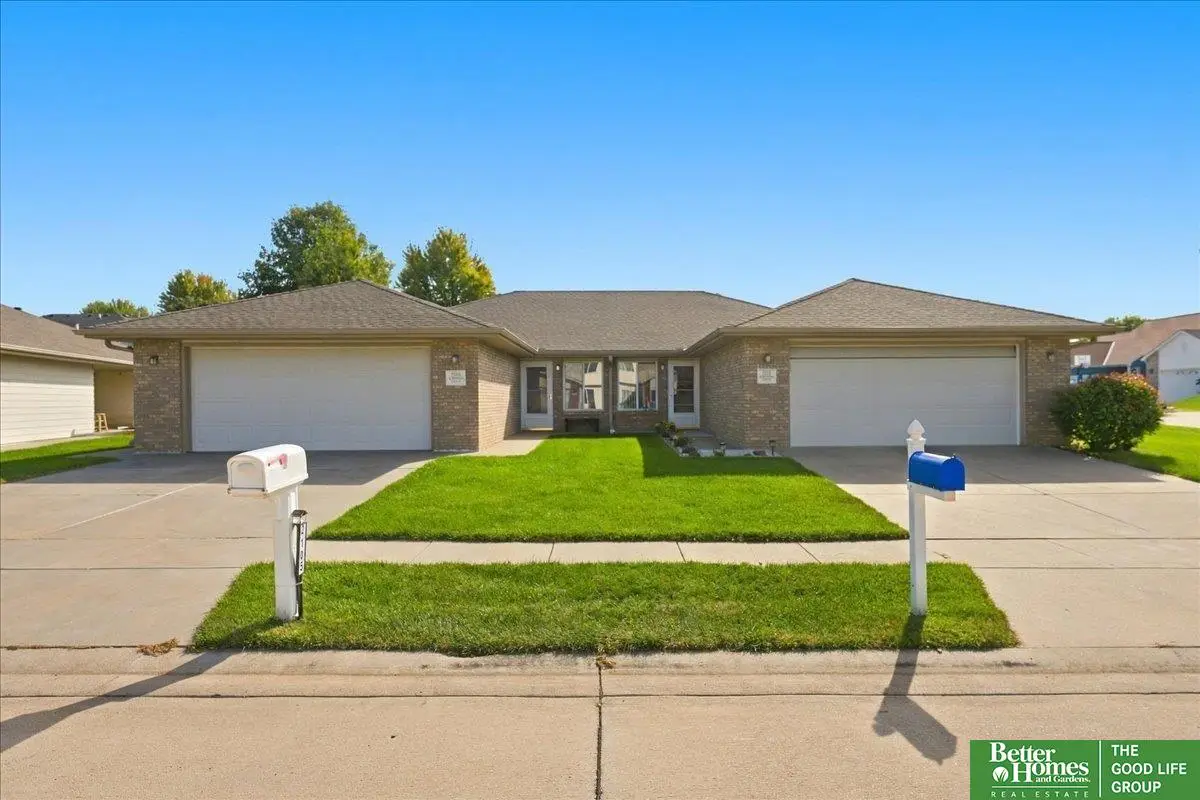 2105 Kingswood Circle, Lincoln, NE 68521 - #1