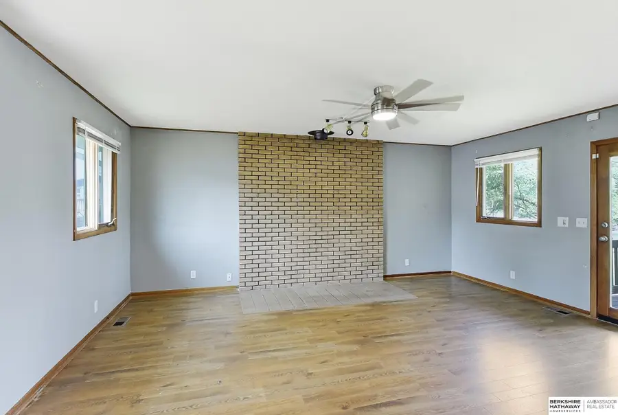 9478 Wirt Street, Omaha, NE 68134 - #3