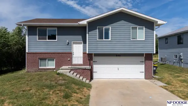 848 Barker Lane, Lincoln, NE 68521