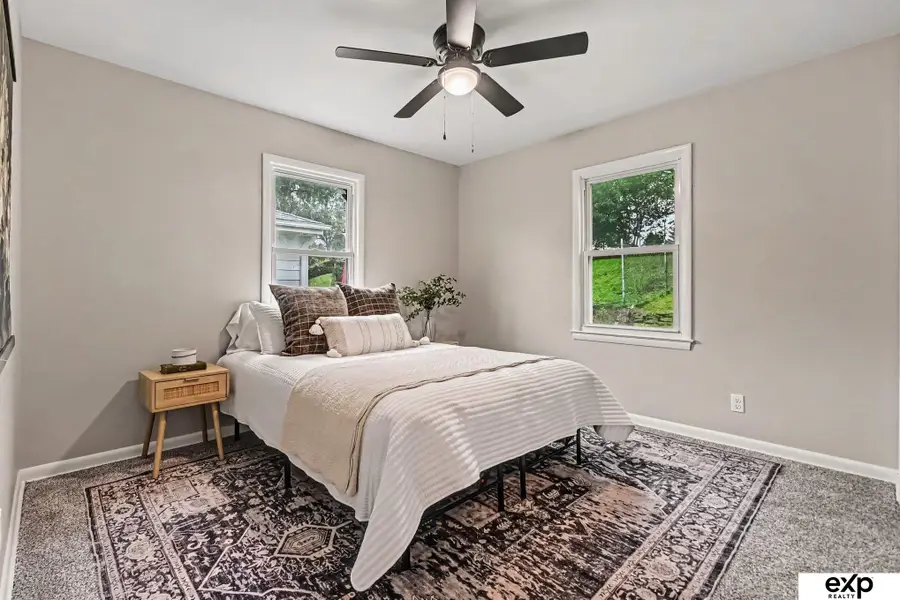 2820 S 76 Avenue, Omaha, NE 68124 - #2