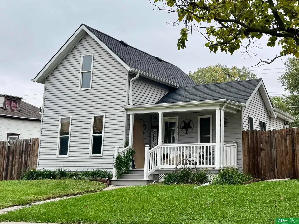 320 N Iowa Avenue, York, NE 68467 - #1