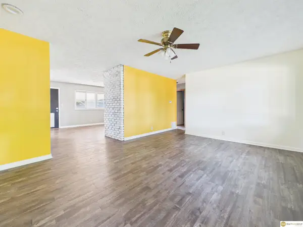 1850 E Bermuda Drive, Lincoln, NE 68506