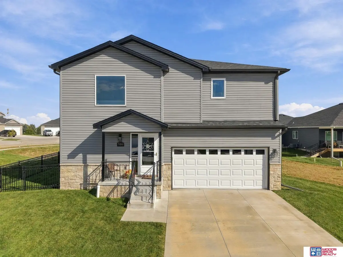 5806 S 94th Street, Lincoln, NE 68526 - #1