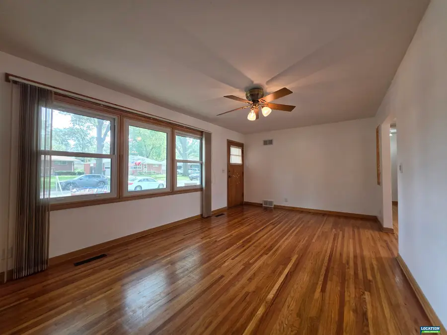 3525 N 69th Street, Lincoln, NE 68507 - #2
