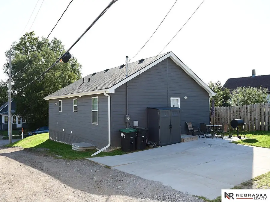 5514 S 31st Street, Omaha, NE 68107 - #2