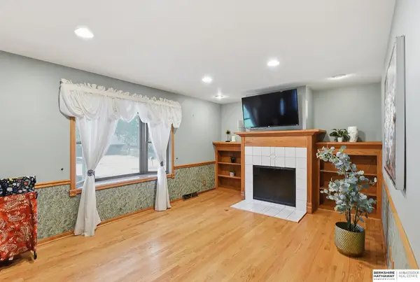 1106 Bluff Street, Bellevue, NE 68005