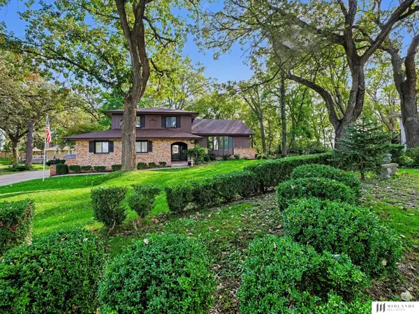 1011 Bellevue Boulevard N, Bellevue, NE 68005