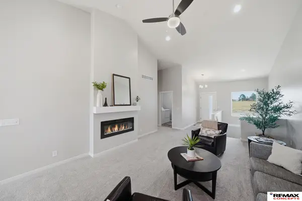 1000 W Sand Dunes Road, Lincoln, NE 68523