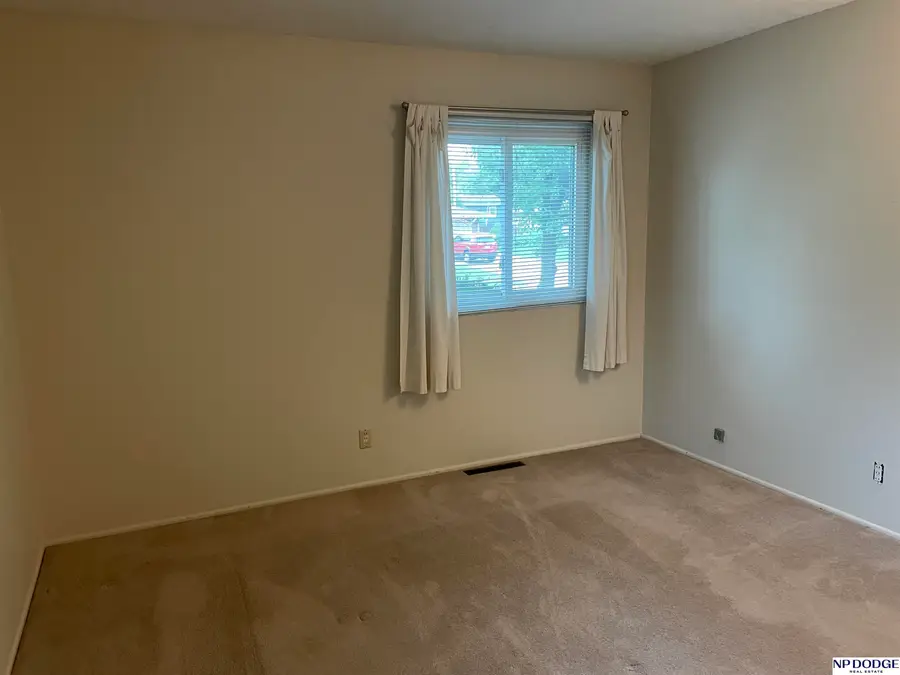 8753 Grand Avenue, Omaha, NE 68134 - #2