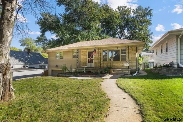 2929 N 55 Street, Omaha, NE 68104