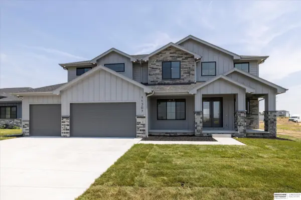 2449 N 211th Avenue, Elkhorn, NE 68022