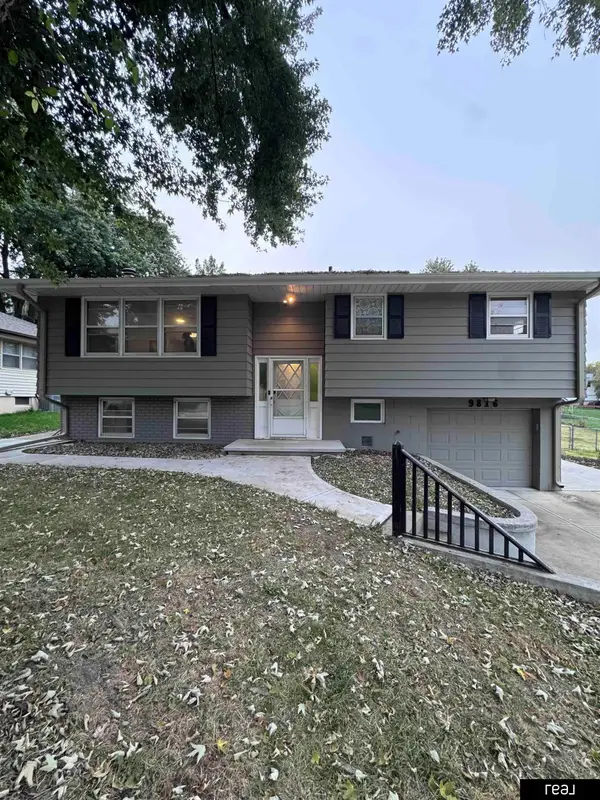 9816 Nina Street, Omaha, NE 68124