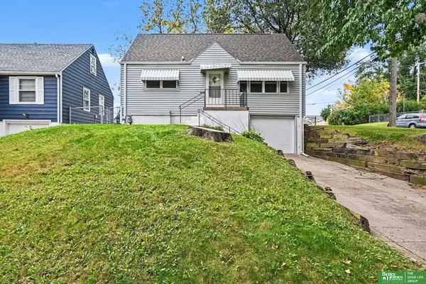1947 S 49 Street, Omaha, NE 68106