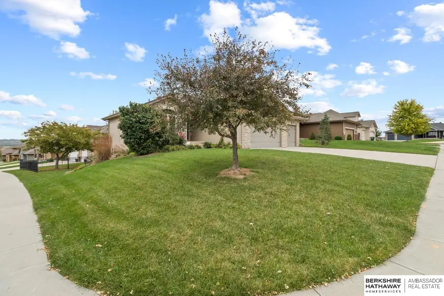 9803 S 68th Street, Papillion, NE 68133 - #2