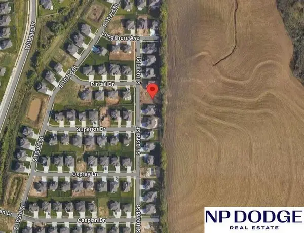 10357 S 102 Street, Papillion, NE 68046