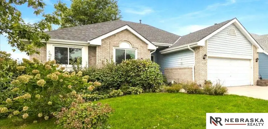720 N 6th Street, Springfield, NE 68059 - #2