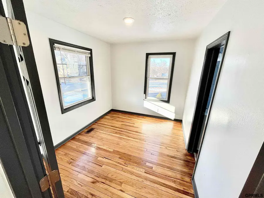 5015 N 38 Street, Omaha, NE 68111 - #3