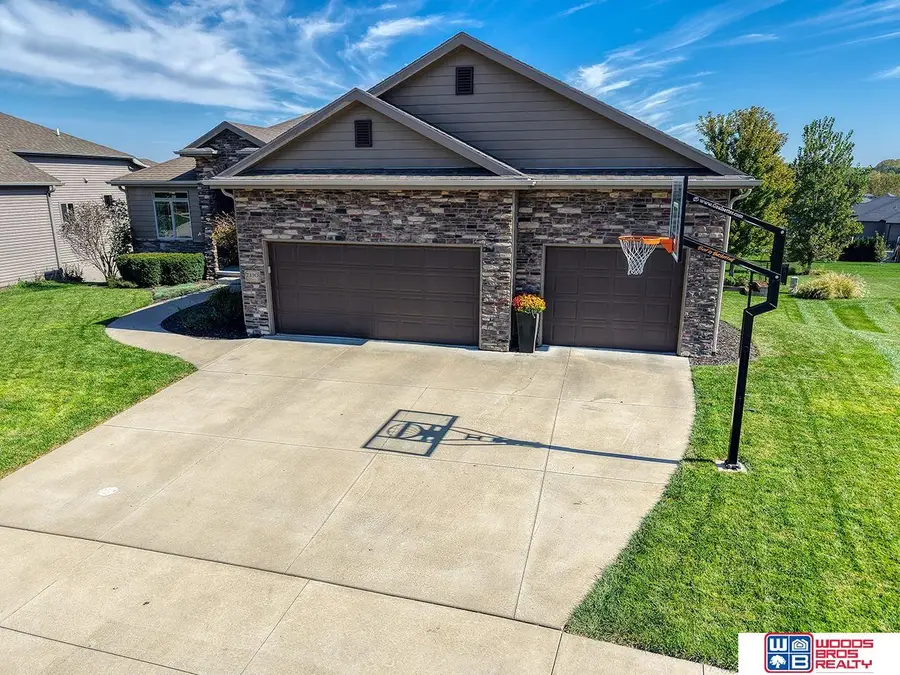 7330 Blanchard Boulevard, Lincoln, NE 68516 - #2