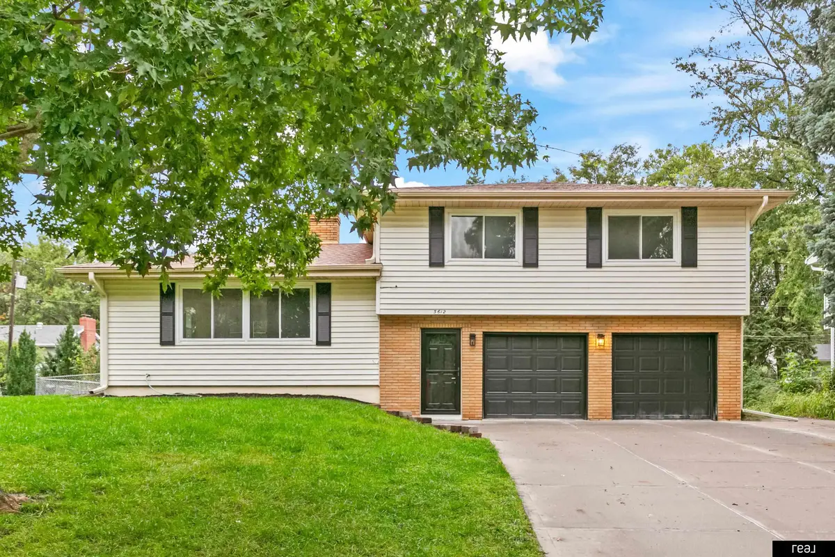 3612 S 106 Street, Omaha, NE 68124 - #1