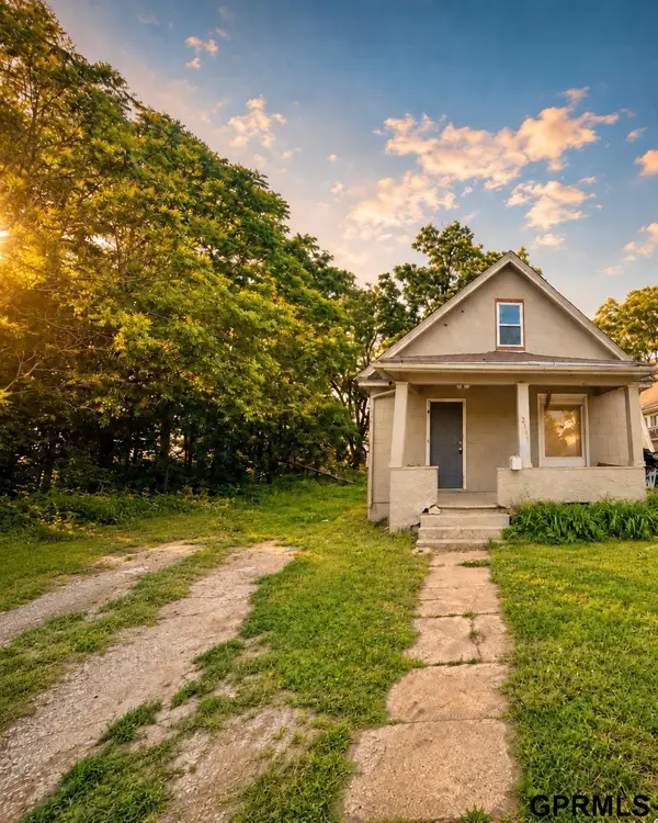 2515 N 14 Street, Omaha, NE 68110
